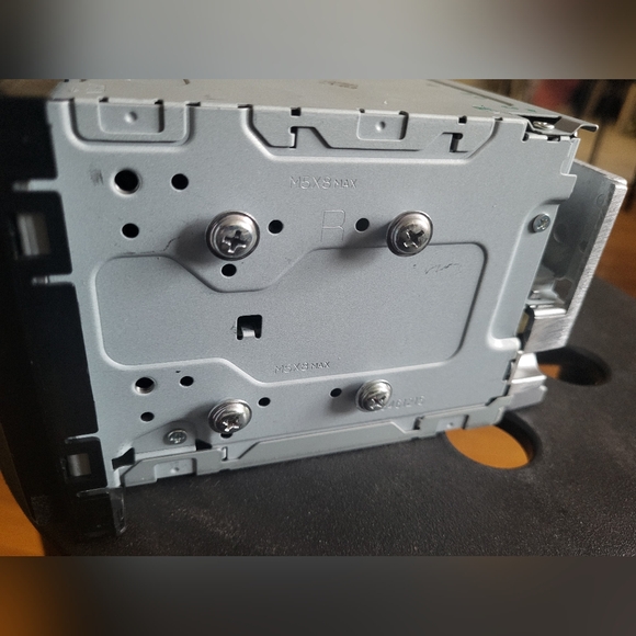 TOYOTA 86120-02400  AM/FM/CD Car stereo compatible with 2004-2008 car Pre-owned - Picture 4 of 6